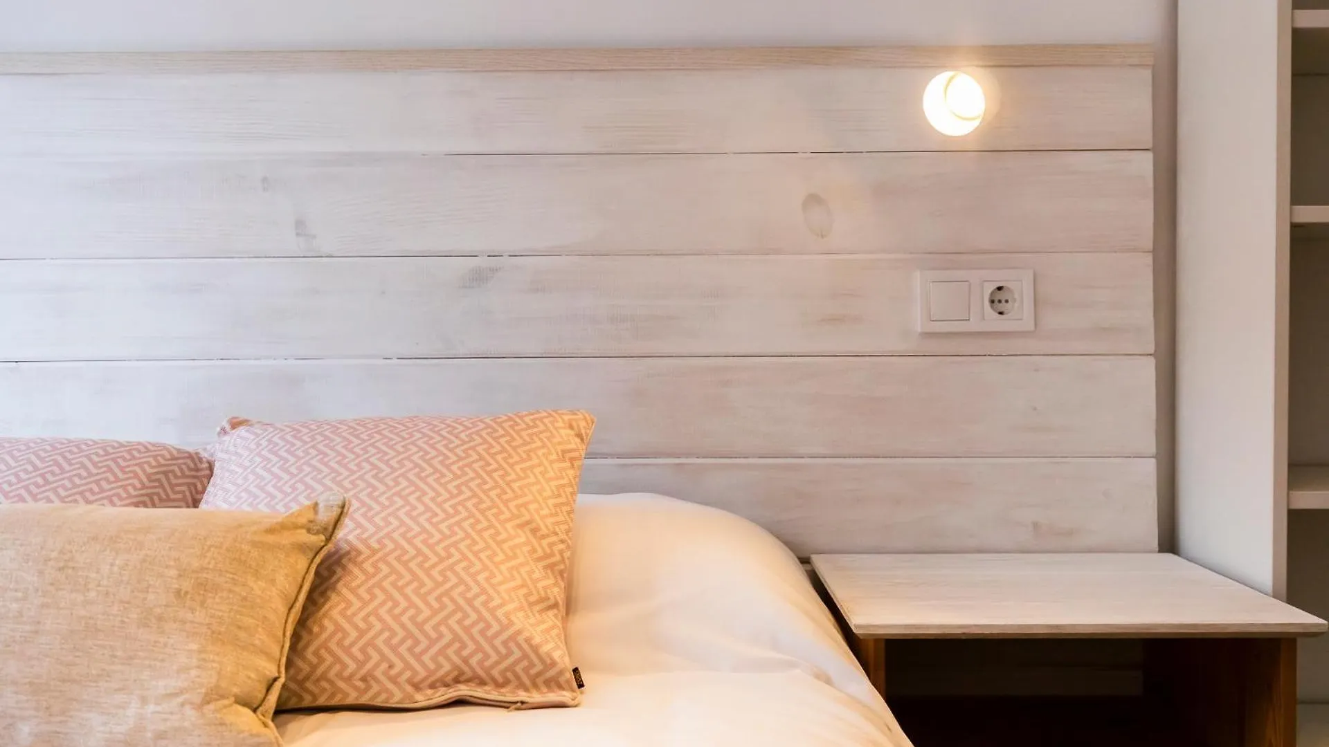Akomodat En Apartamento Luminoso Junto Al Paseo De La Ria Bilbao 0*,