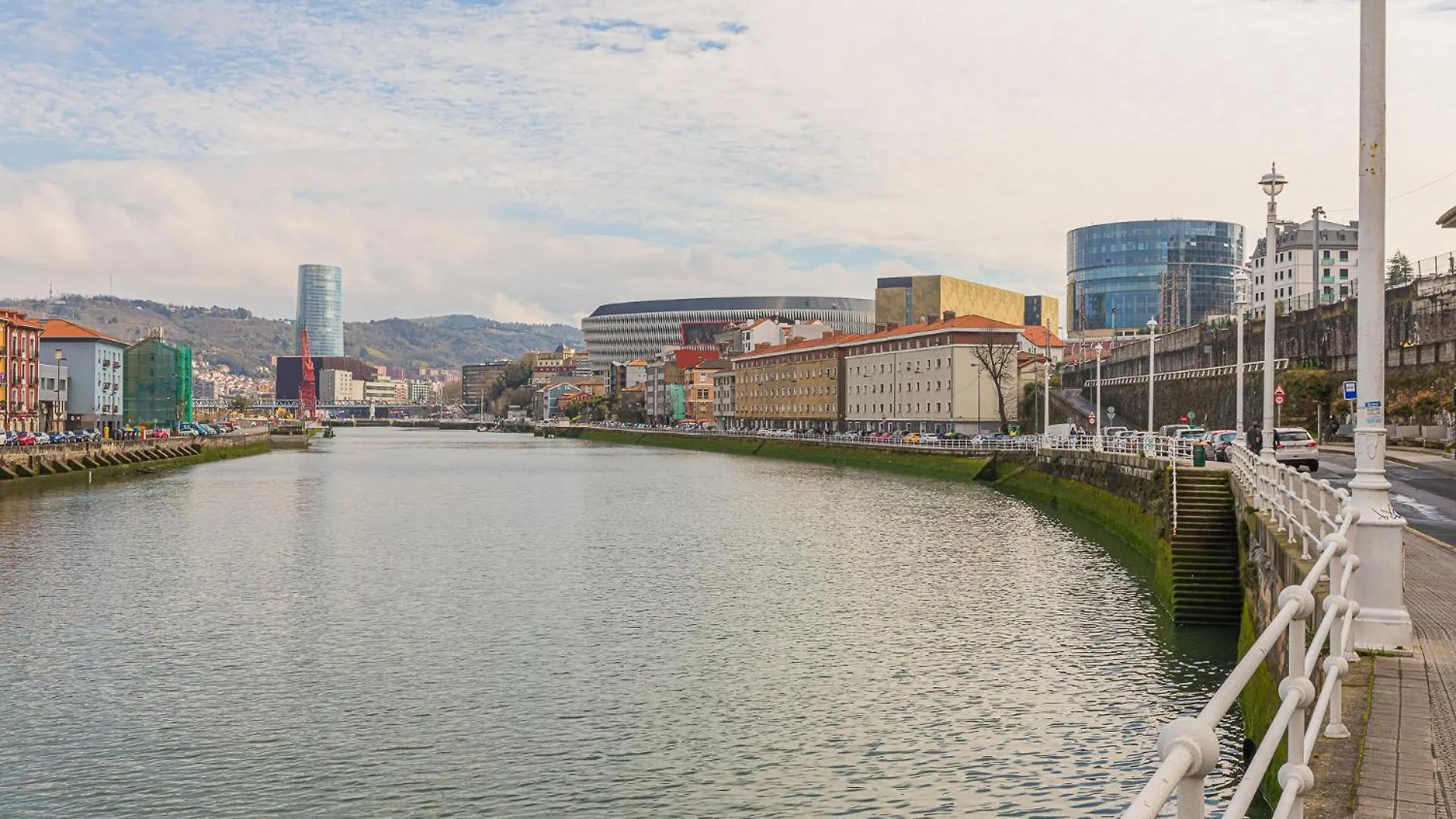 Akomodat En Apartamento Luminoso Junto Al Paseo De La Ria Bilbao 0*,  España